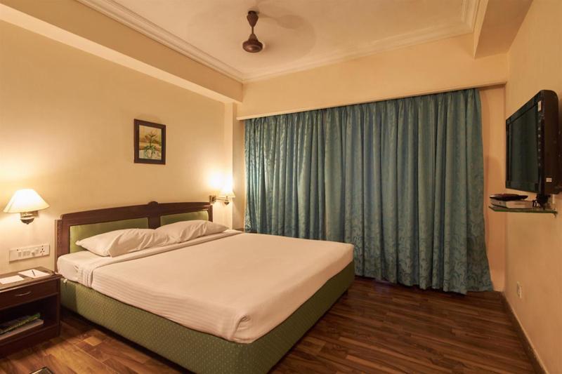 Hotel Park Plaza Chennai Exterior photo